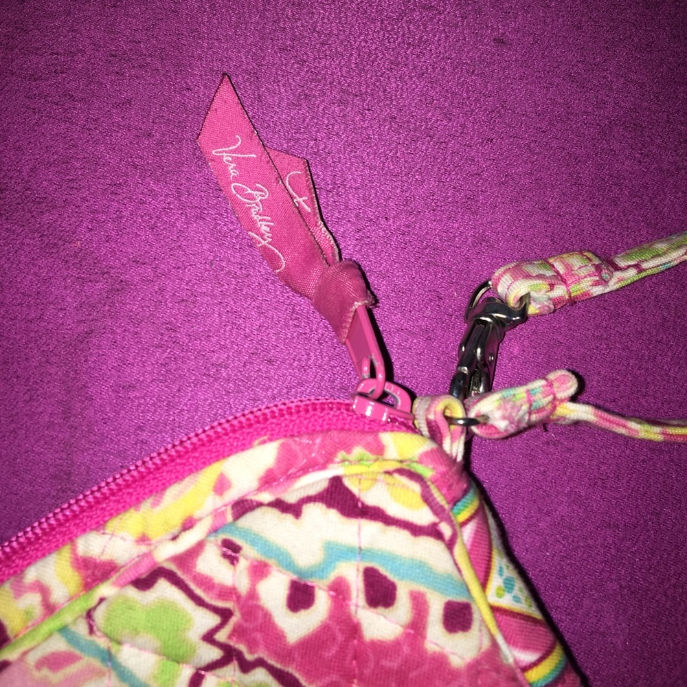 Vera Bradley wristlet - Picture 3 of 7